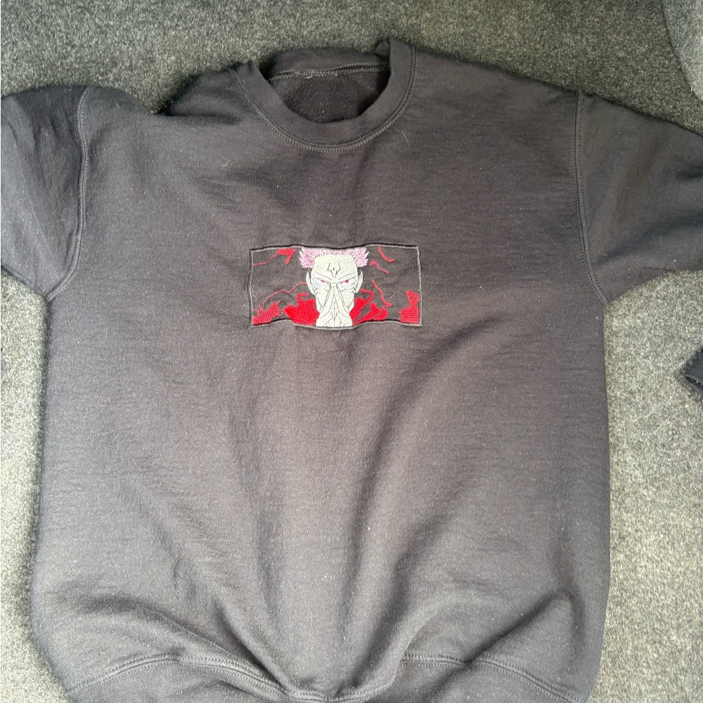 Gray Sweatshirt with Red Graphic